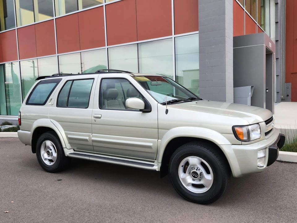 1998 Infiniti QX4 - Image 27 of 31