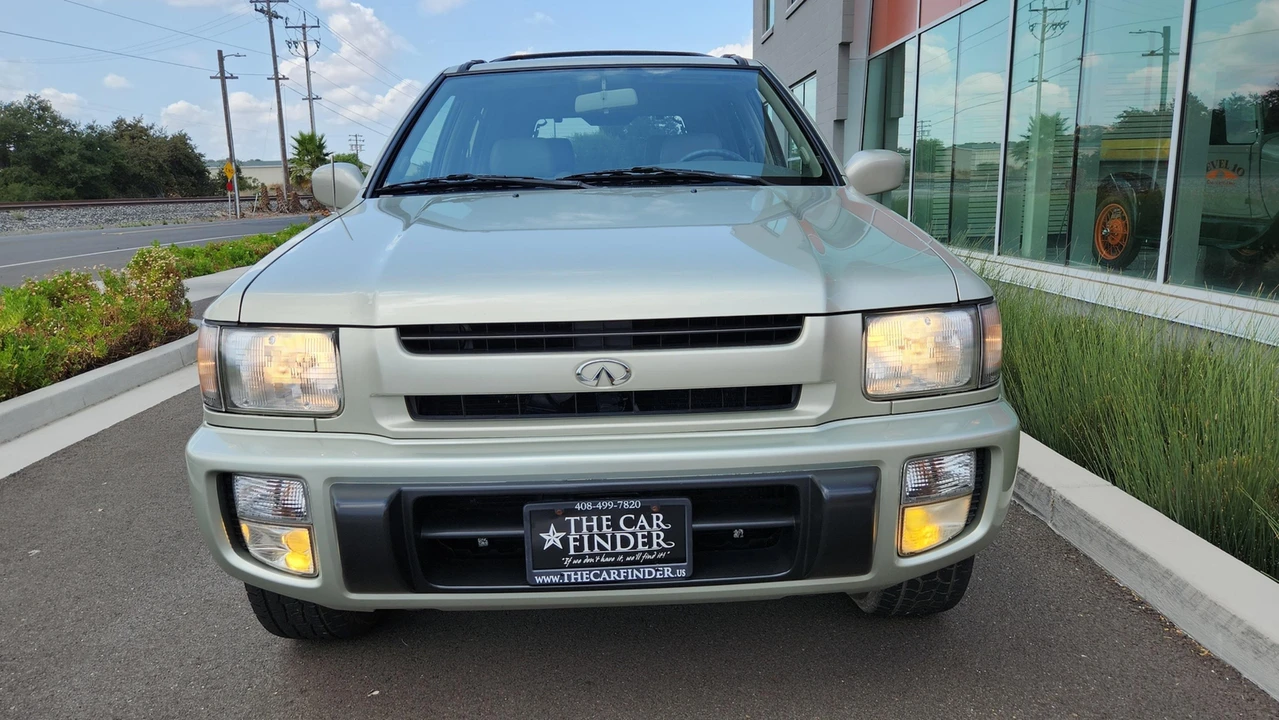 1998 Infiniti QX4 - Image 7 of 31
