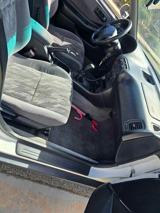 1998 Acura Integra 3rd Gen - Image 7 of 10