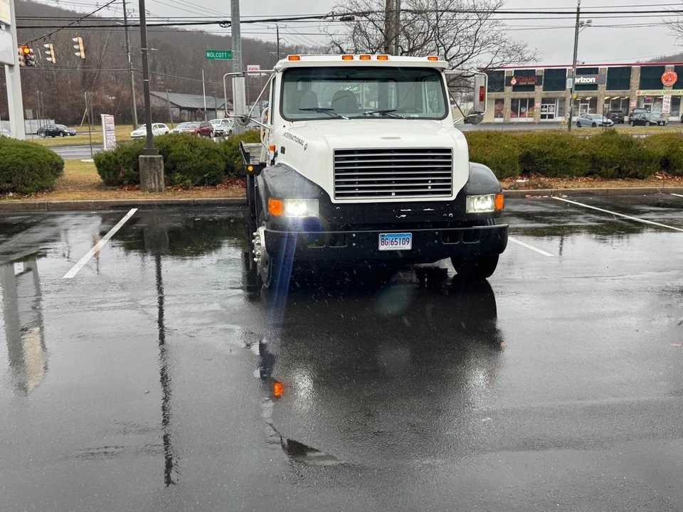 1998 International Harvester Pickup - Image 3 of 19