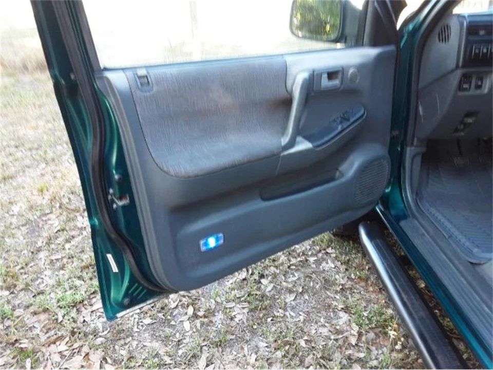 1998 Isuzu Rodeo - Image 3 of 19