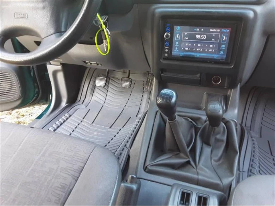 1998 Isuzu Rodeo - Image 12 of 19