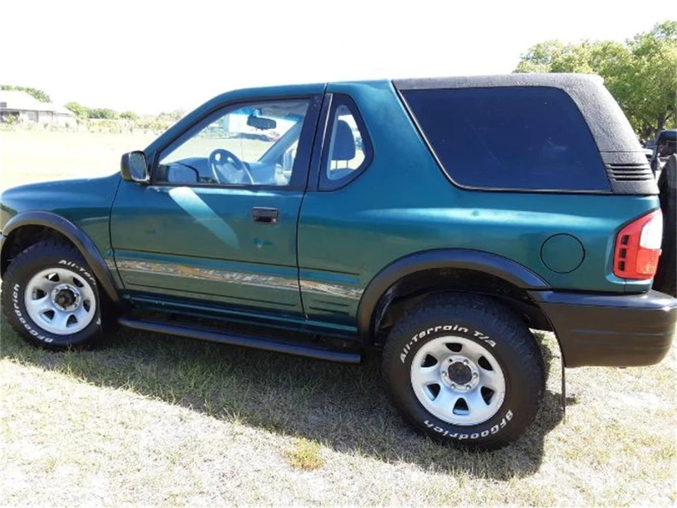 1998 Isuzu Rodeo - Image 16 of 19