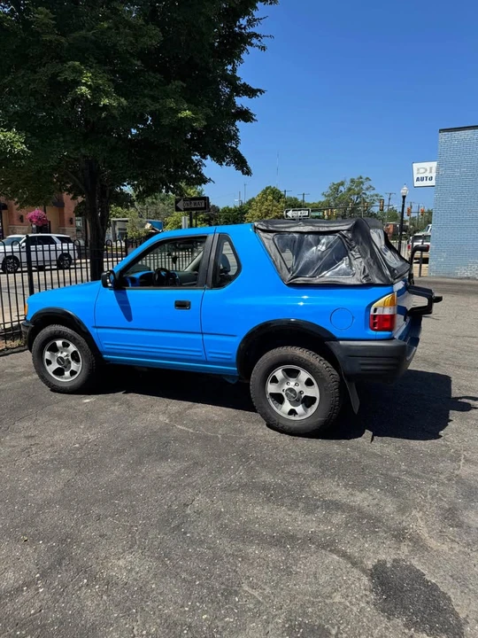 1998 Isuzu - Image 4 of 13