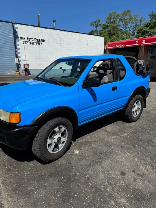 1998 Isuzu - Image 2 of 13
