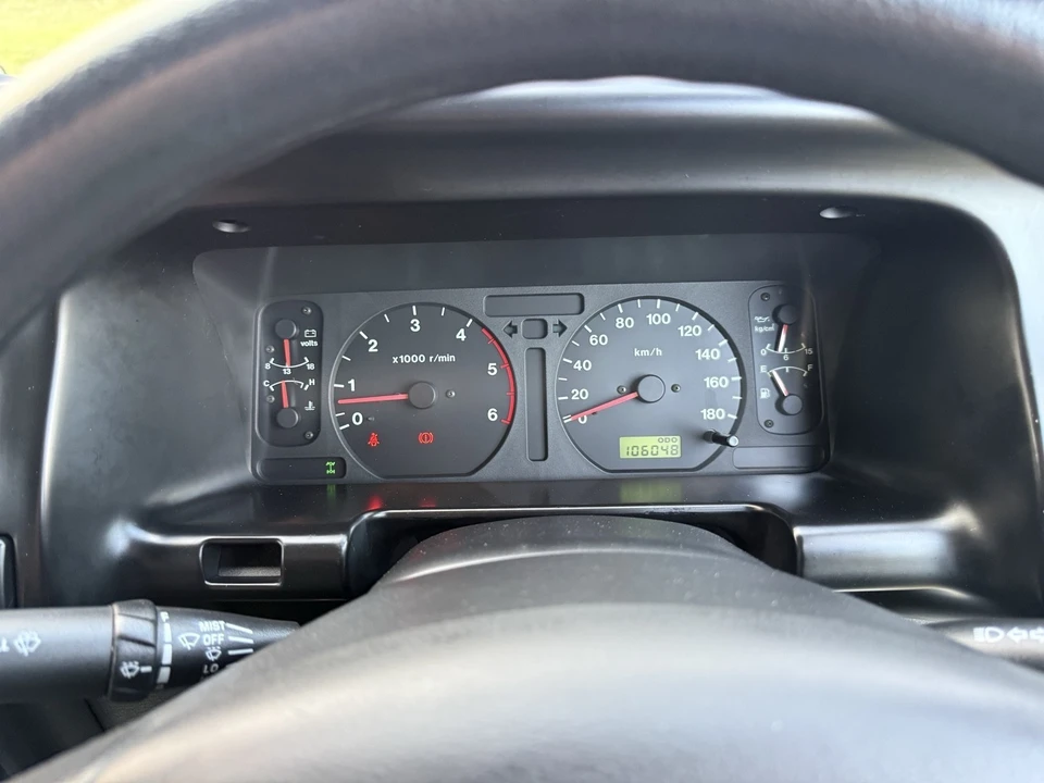 1998 Isuzu Trooper - Image 28 of 31