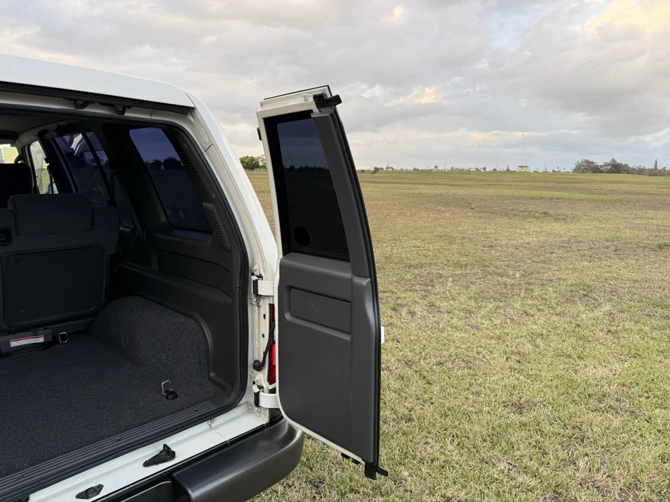 1998 Isuzu Trooper - Image 14 of 31