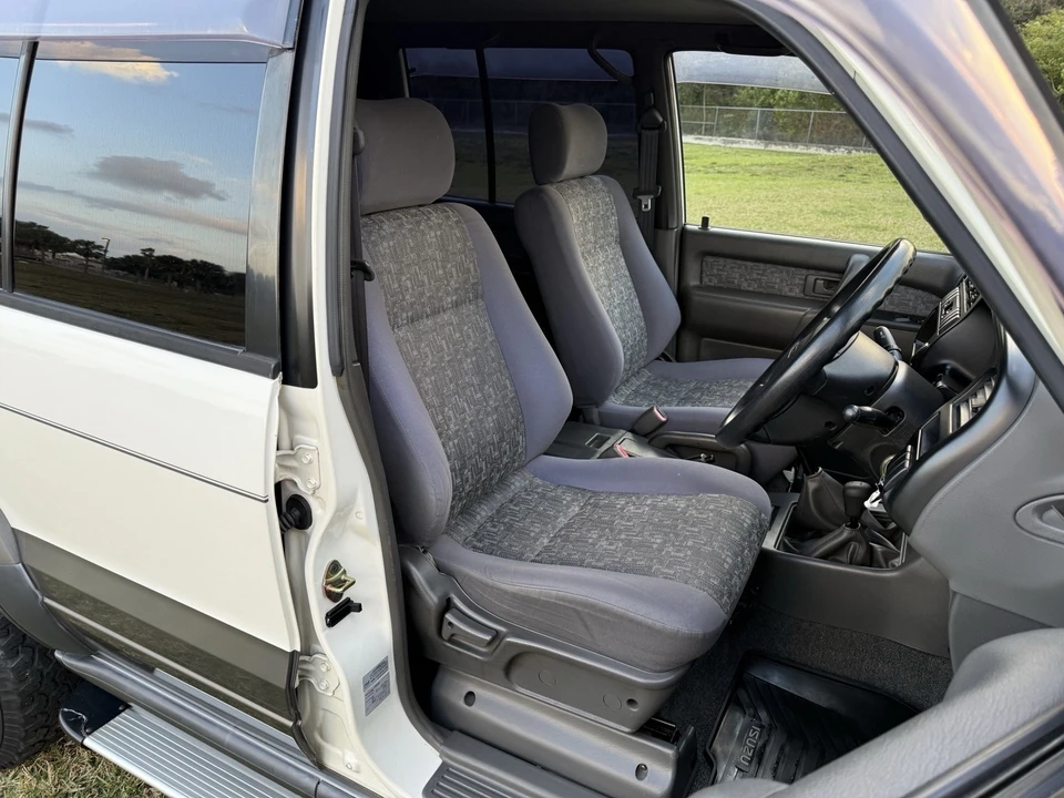 1998 Isuzu Trooper - Image 19 of 31