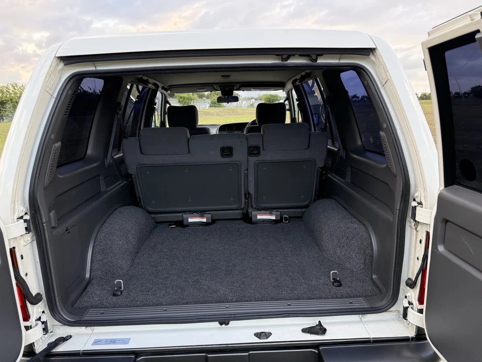 1998 Isuzu Trooper - Image 15 of 31