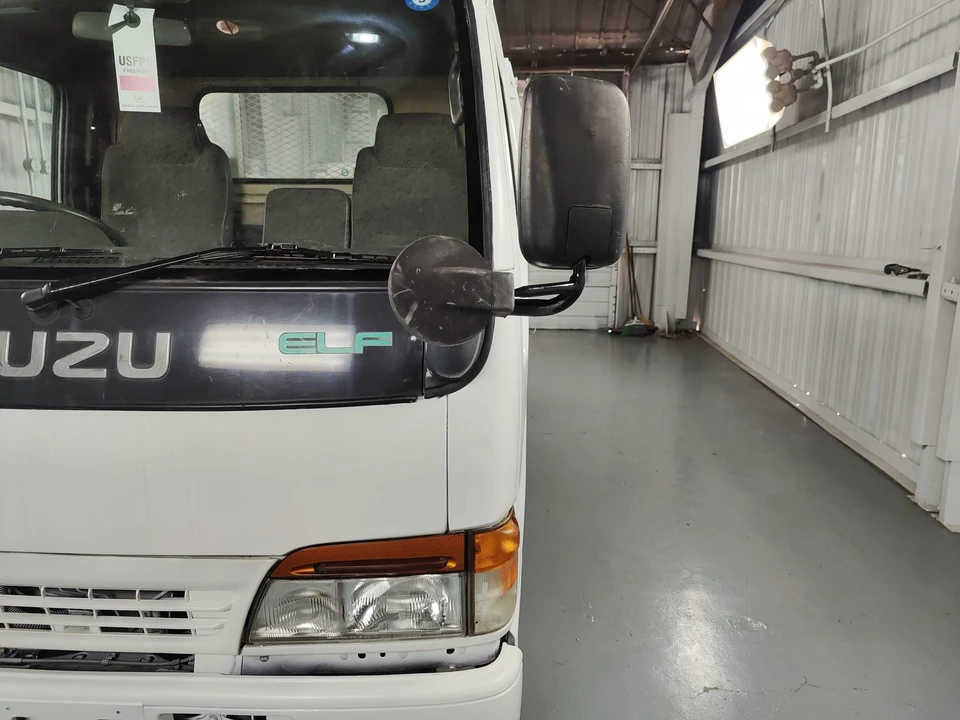 1998 Isuzu Elf - Image 10 of 31