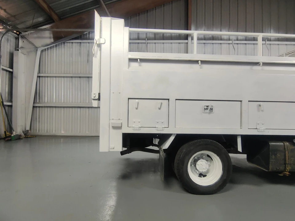 1998 Isuzu Elf - Image 19 of 31