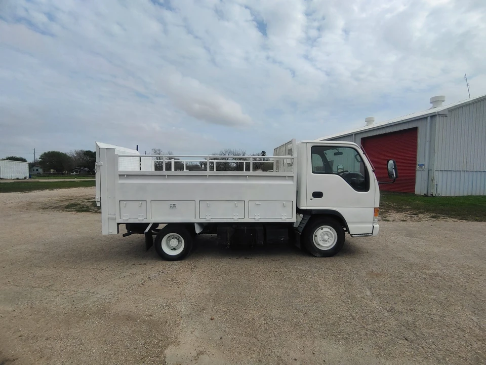 1998 Isuzu Elf - Image 8 of 31