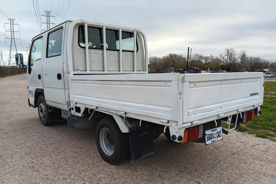 1998 Isuzu Elf - Image 10 of 31