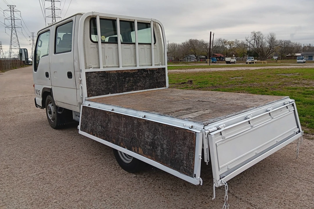 1998 Isuzu Elf - Image 10 of 31