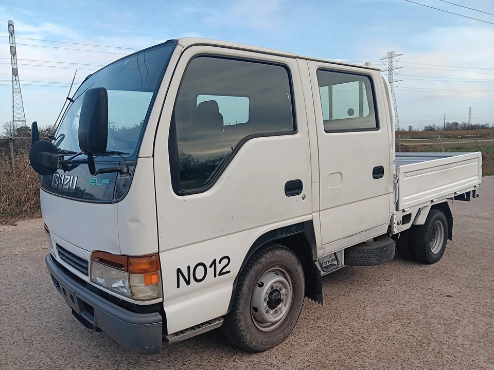 1998 Isuzu Elf - Image 2 of 31