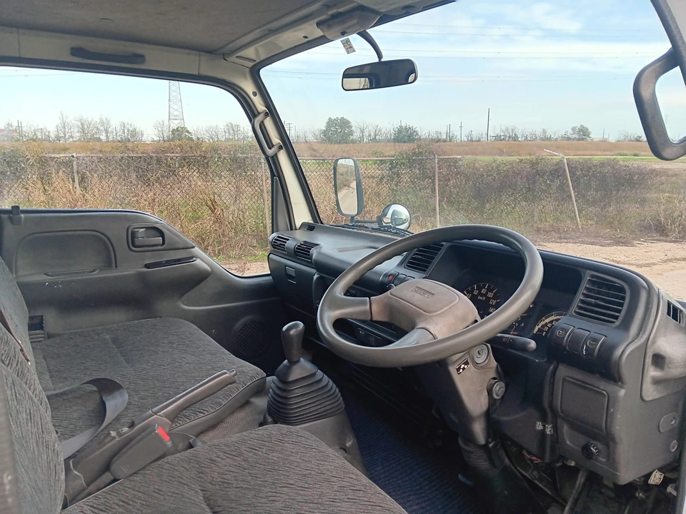 1998 Isuzu Elf - Image 22 of 31