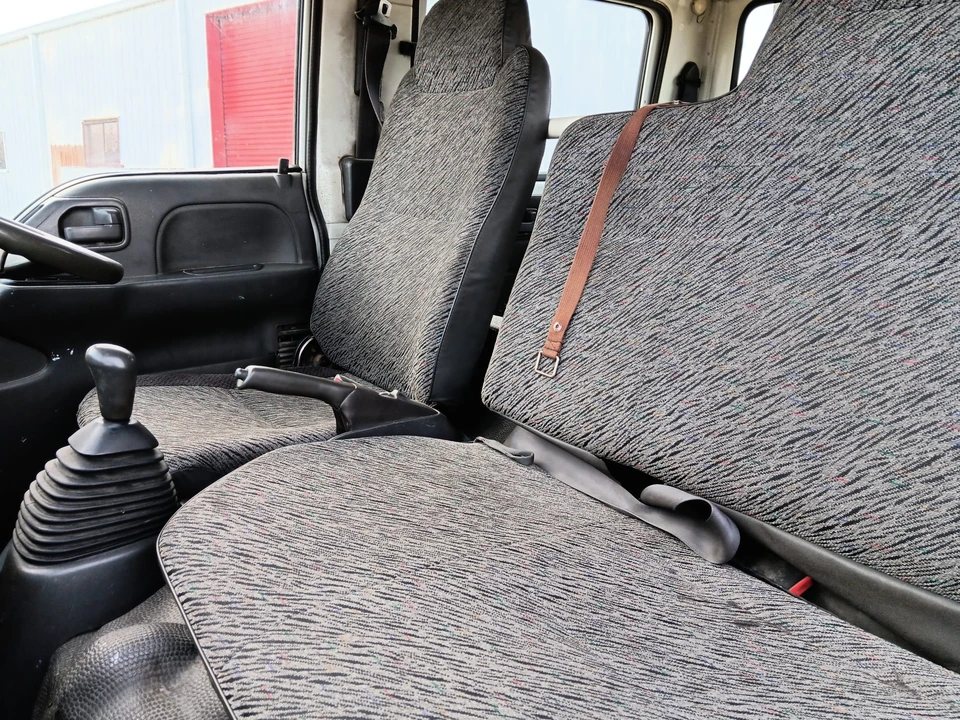 1998 Isuzu Elf - Image 29 of 31