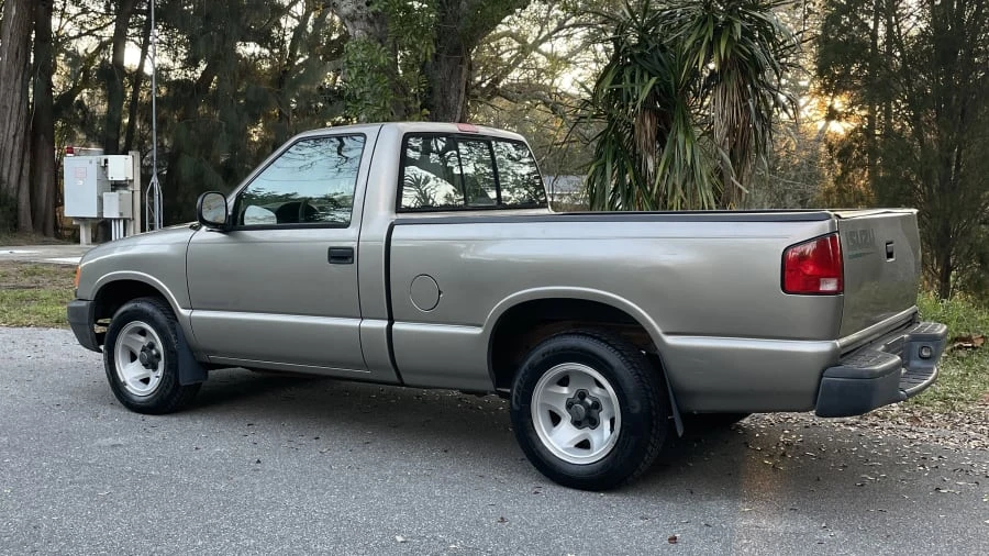 1998 Isuzu - Image 6 of 12