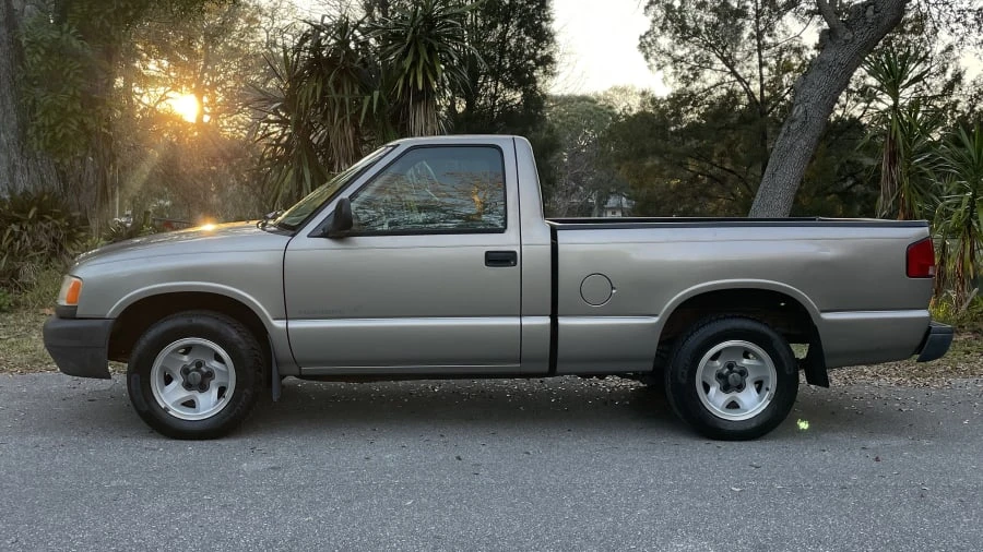 1998 Isuzu - Image 2 of 12