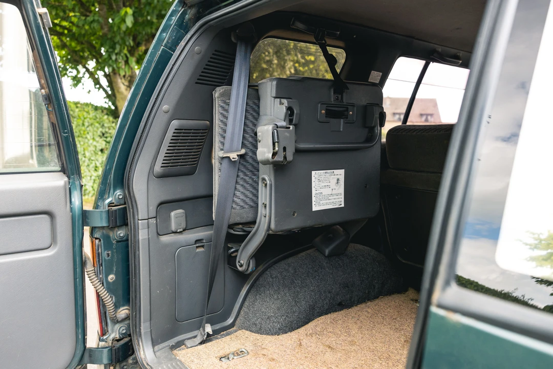 1998 Isuzu Trooper - Image 29 of 31