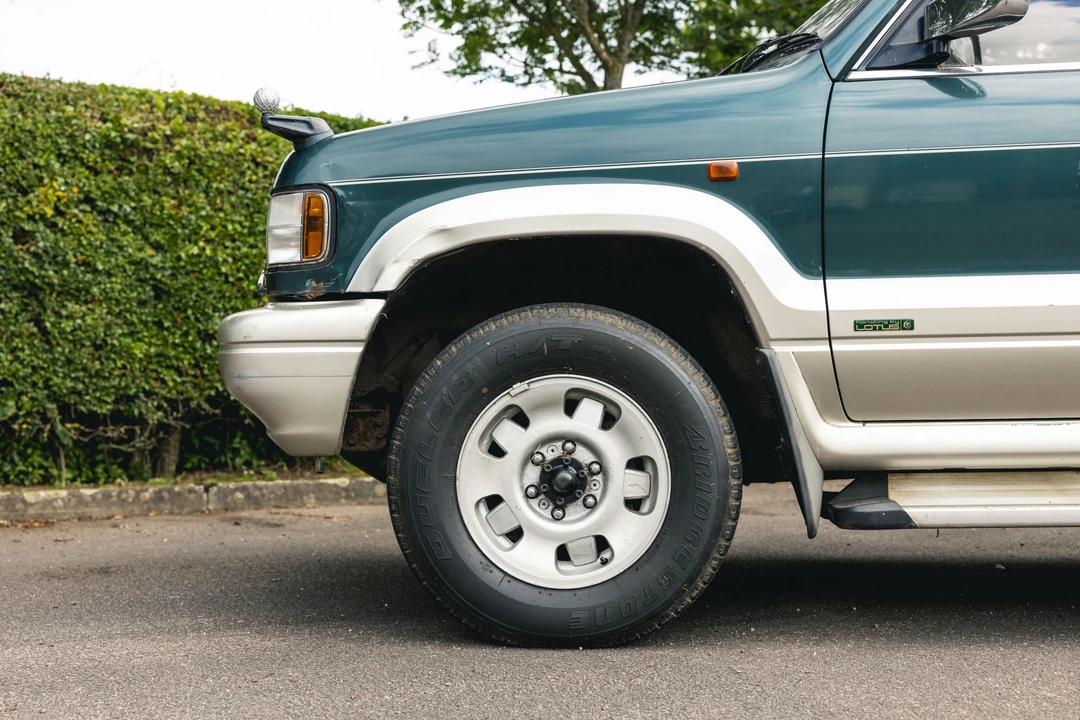 1998 Isuzu Trooper - Image 13 of 31