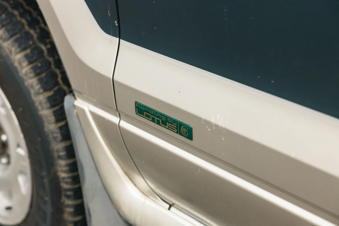 1998 Isuzu Trooper - Image 10 of 31