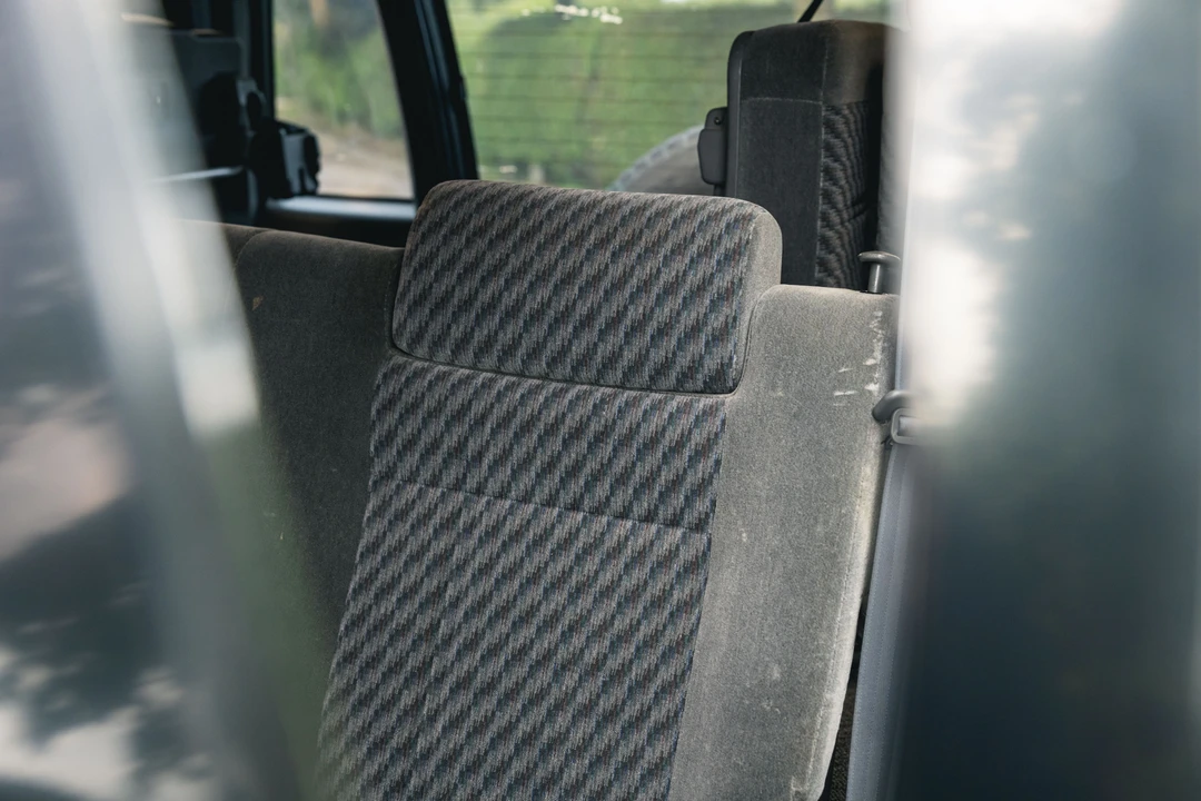 1998 Isuzu Trooper - Image 23 of 31