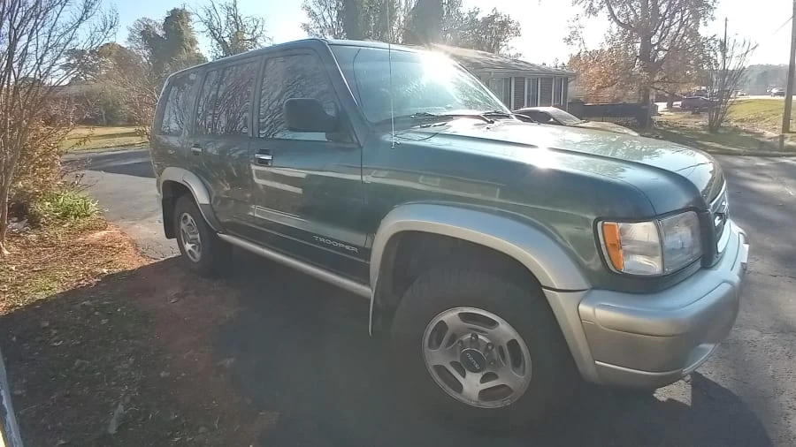 1998 Isuzu Trooper - Image 4 of 13