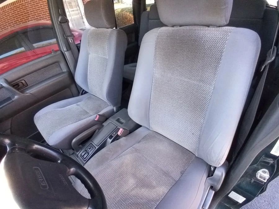 1998 Isuzu Trooper - Image 11 of 13