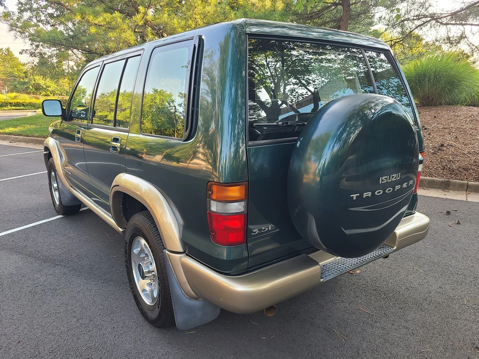 1998 Isuzu Trooper - Image 6 of 31
