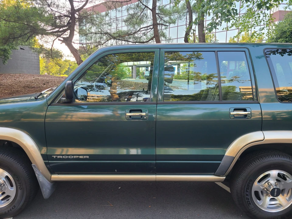 1998 Isuzu Trooper - Image 21 of 31