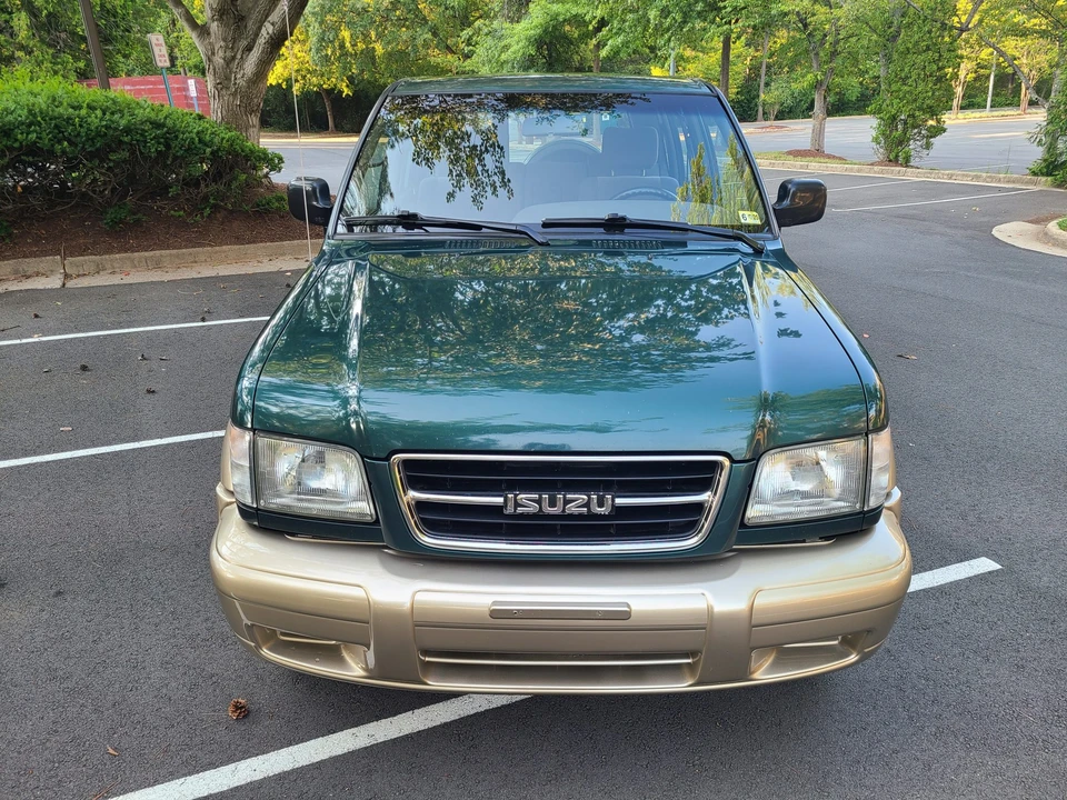 1998 Isuzu Trooper - Image 17 of 31