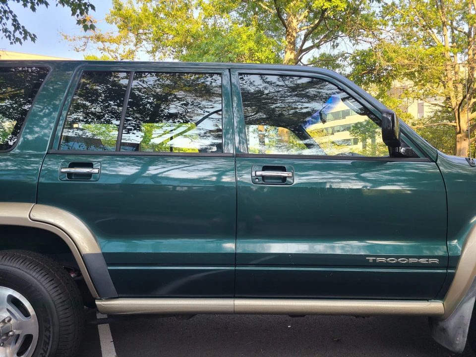 1998 Isuzu Trooper - Image 28 of 31