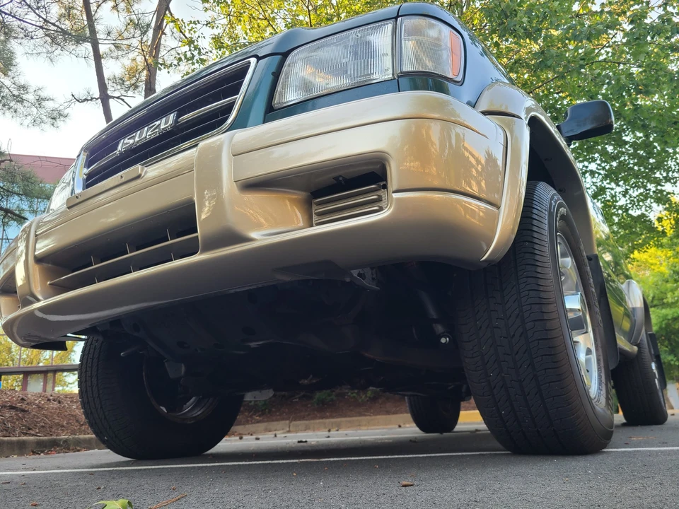 1998 Isuzu Trooper - Image 19 of 31