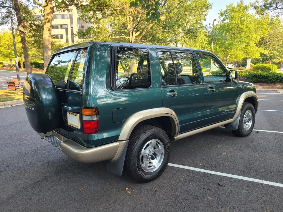 1998 Isuzu Trooper - Image 9 of 31