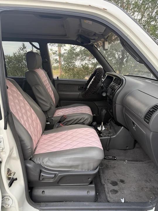 1998 Isuzu Trooper - Image 5 of 16
