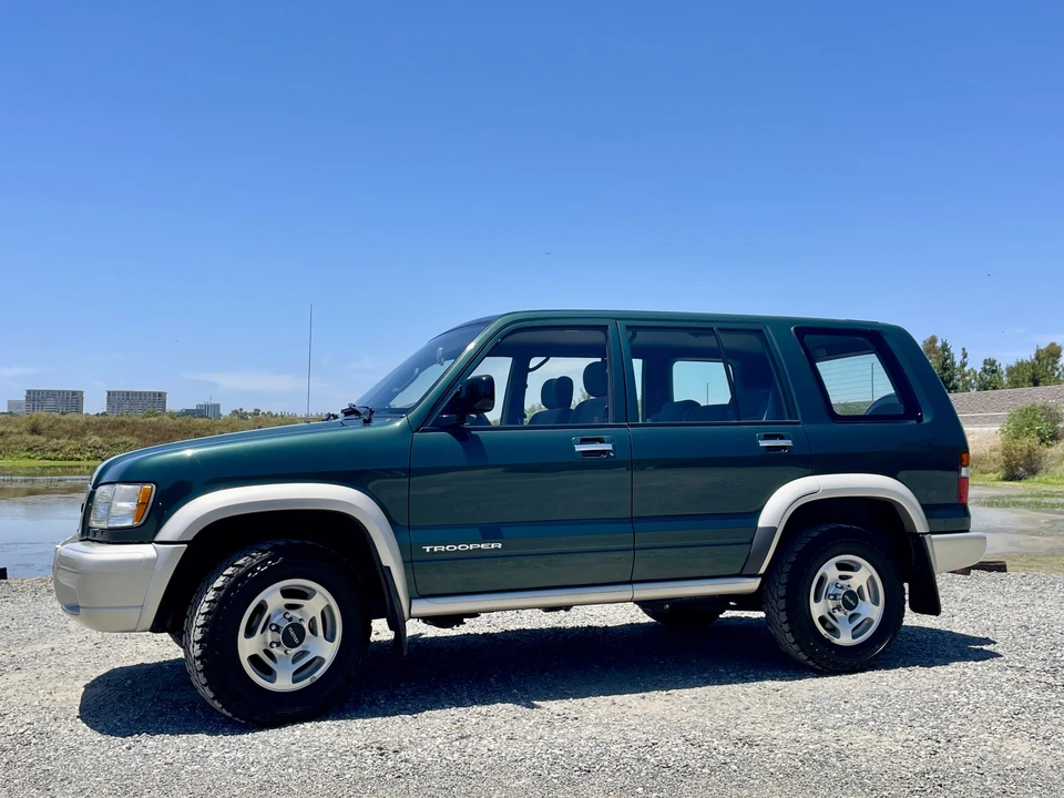1998 Isuzu Trooper - Image 6 of 31