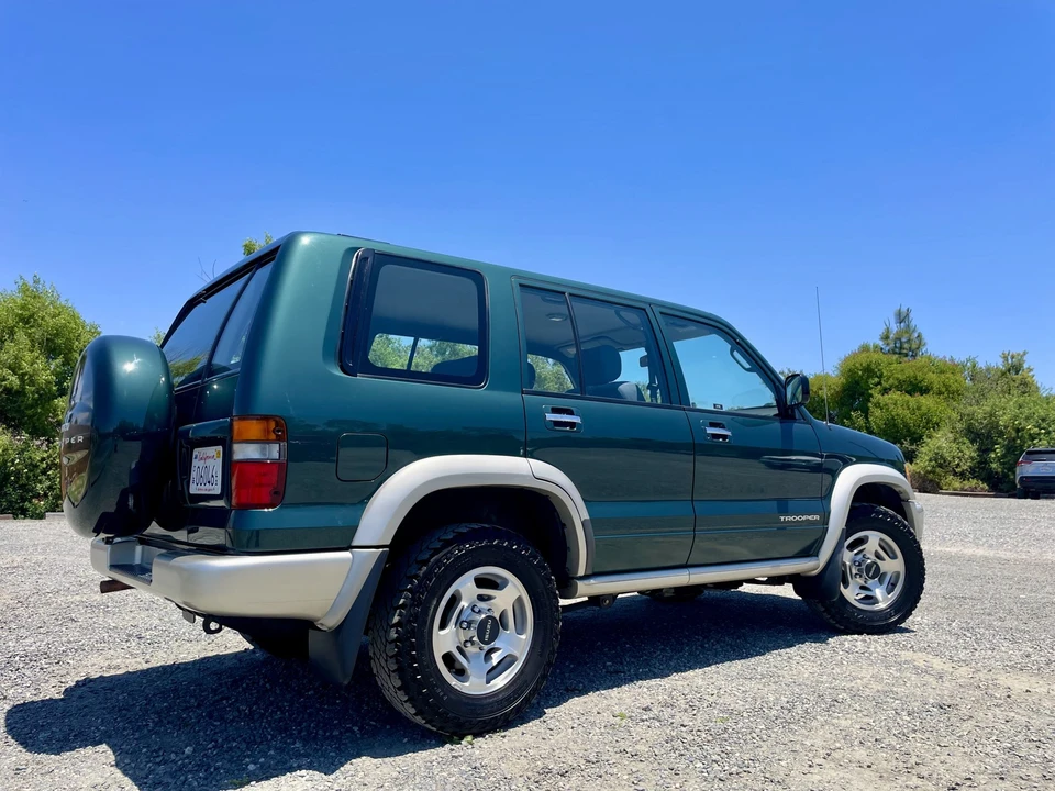 1998 Isuzu Trooper - Image 14 of 31