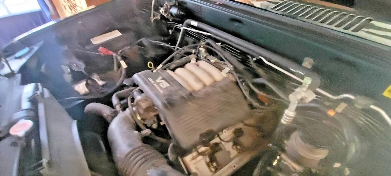 1998 Isuzu Trooper - Image 22 of 31