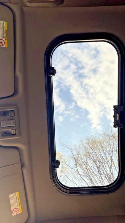 1998 Isuzu Trooper - Image 21 of 31