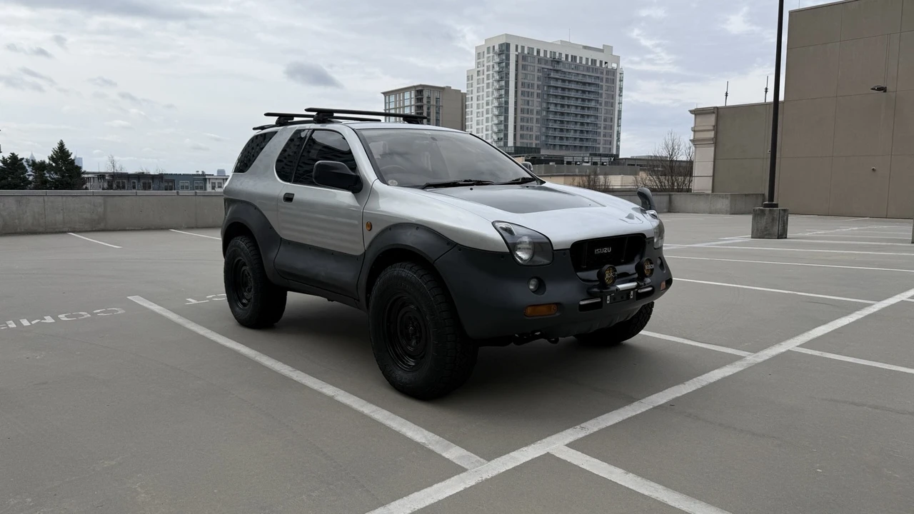 1998 Isuzu VehiCROSS - Image 2 of 21