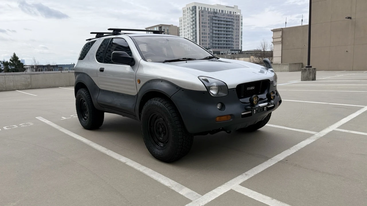1998 Isuzu VehiCROSS - Image 10 of 21