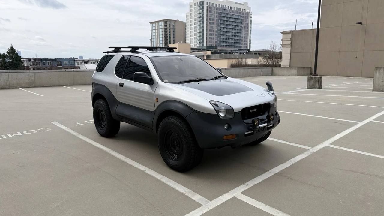 1998 Isuzu VehiCROSS - Image 11 of 21