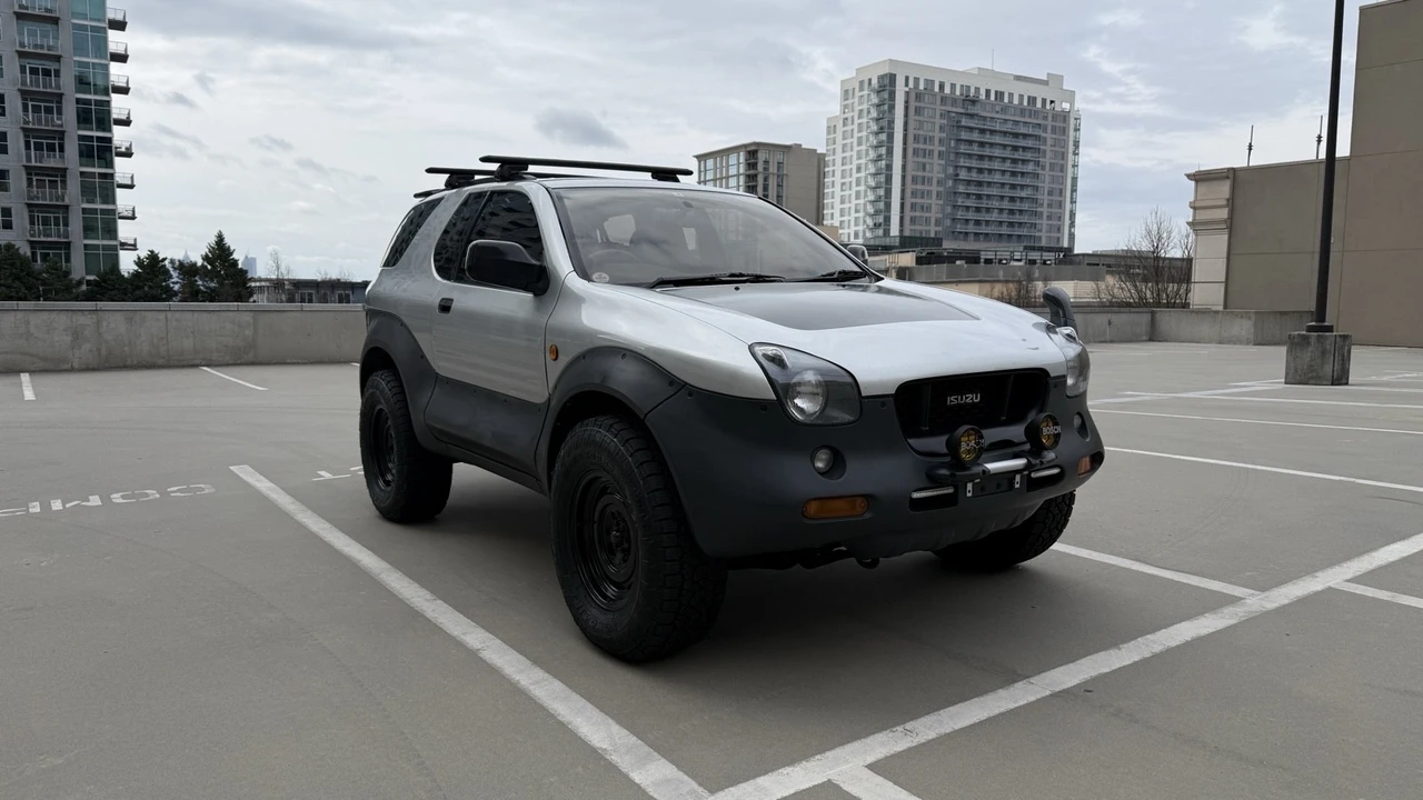 1998 Isuzu VehiCROSS - Image 3 of 21