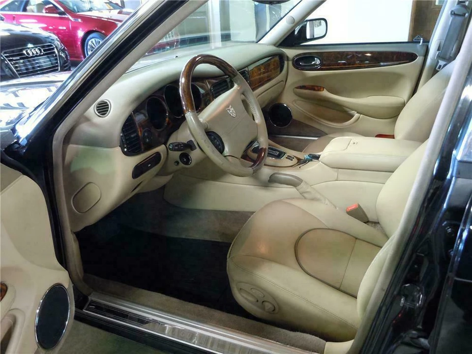 1998 Jaguar X308 XJ - Image 4 of 5