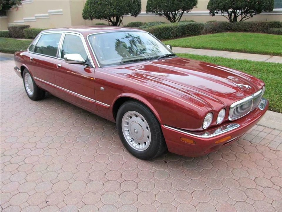 1998 Jaguar X308 XJ - Image 2 of 5