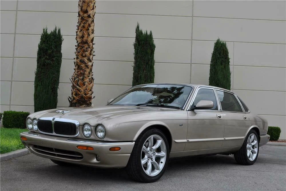 1998 Jaguar X308 XJ - Image 2 of 5
