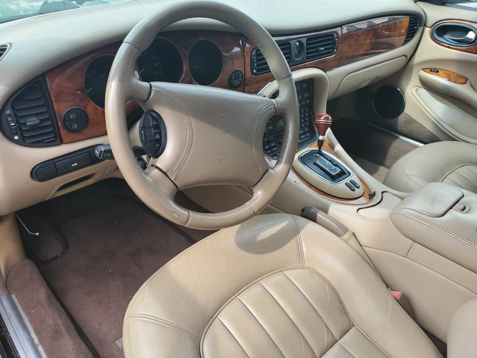 1998 Jaguar X308 XJ - Image 3 of 5