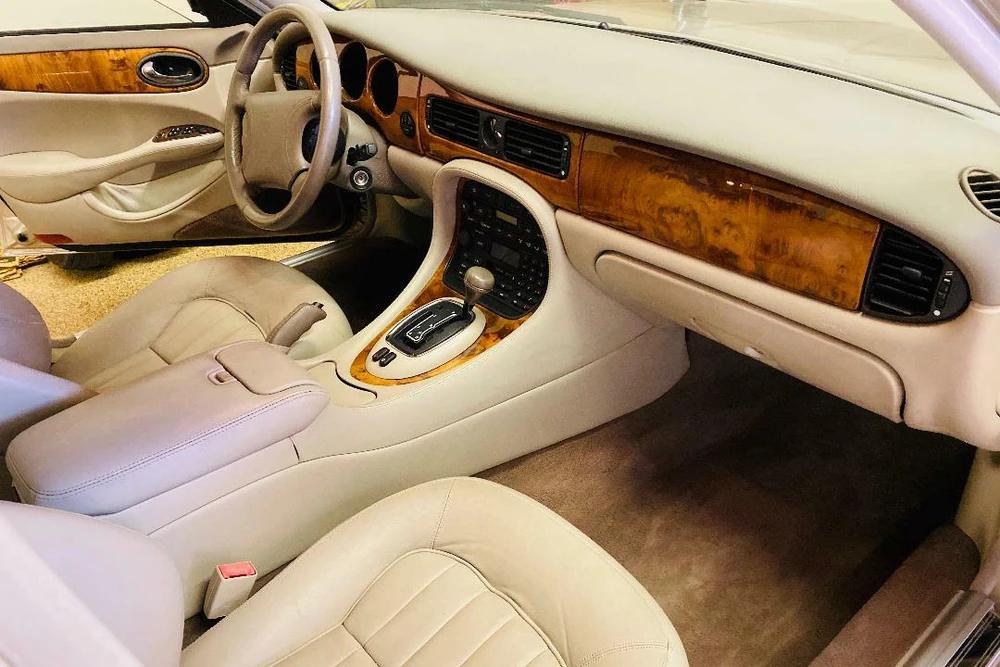 1998 Jaguar X308 XJ - Image 4 of 5
