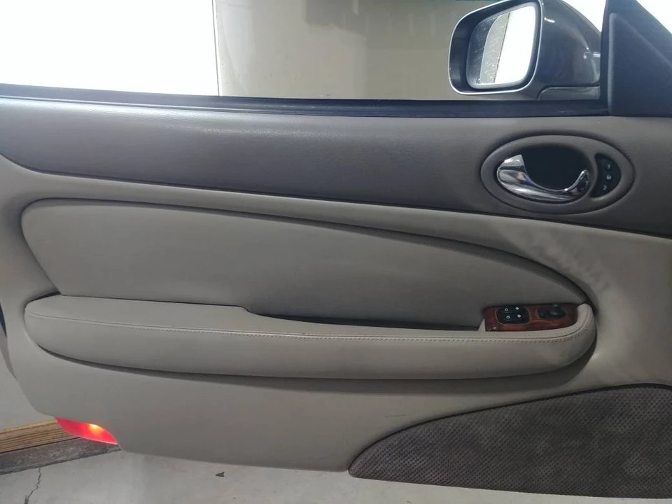1998 Jaguar X100 XK8 - Image 11 of 11